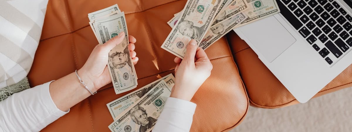 Нацбанк Казахстана повысил базовую ставку до 16,5%