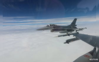 "США обеспокоены военными учениями Китая вокруг Тайваня"