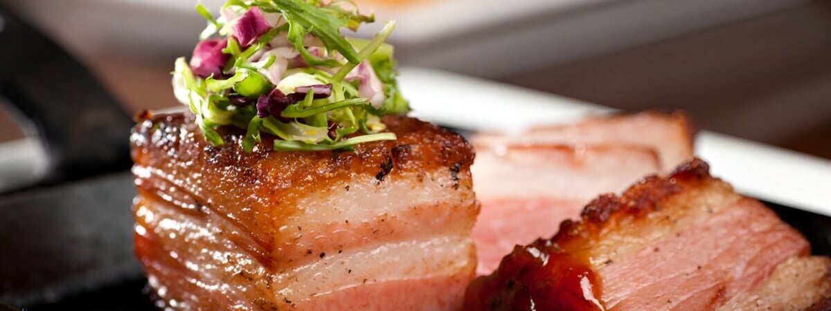 Вареный стейк с хрустящей корочкой? За это блюдо вас проклянут все диетологи, но будут боготворить все друзья — Полезно