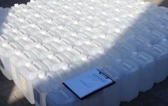 Белорус с 930 литрами спирта в фургоне нарушил ПДД