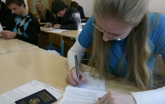 Сотни учеников сдали репетиционный ЦЭ на 100 баллов