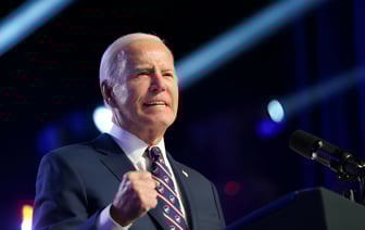 Байден пригрозил, что республиканцы «ужасно дорого заплатят» за препятствие помощи Украине