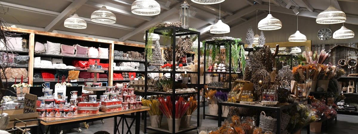 Европейские рынки акций начали торги падением