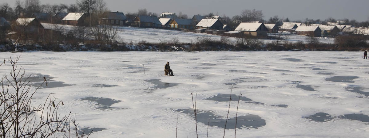 Лед стал крепче — стало известно, где в Гродненской области можно безопасно рыбачить