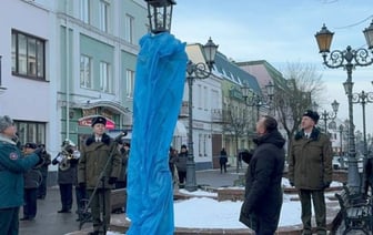 В Бресте на Советской открыли новый арт-объект - фонарь от МЧС