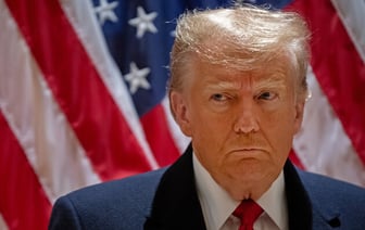 Трамп снова передумал? США объявили об исключениях из пошлин на товары из Китая