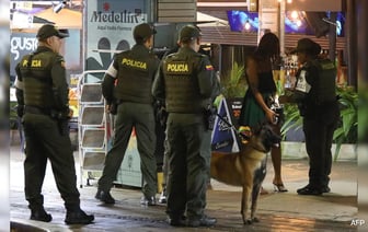 Полицейский среди трех погибших и восьми раненых в результате взрыва автомобиля в Колумбии