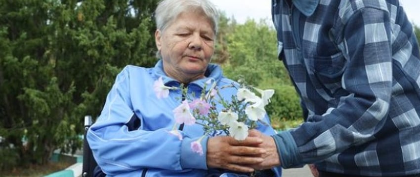 Встретились два одиночества. Истории любви пожилых, которые влюбились и поженились в пансионате