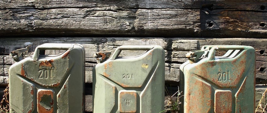 За продажу российского топлива житель Толочинского района попал под суд