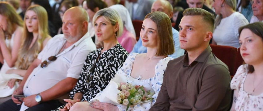 В Гомеле выпускникам политеха вручили дипломы. Красных – 29