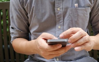 Эксперт по кибербезопасности рассказал, какие СМС лучше удалить из телефона