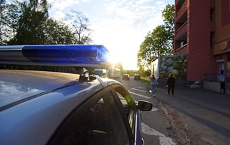 В Гомеле подросток стал курьером мошенников, но испугался и признался отцу