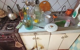 Женщина упала на газовую плиту и погибла в собственной кухне