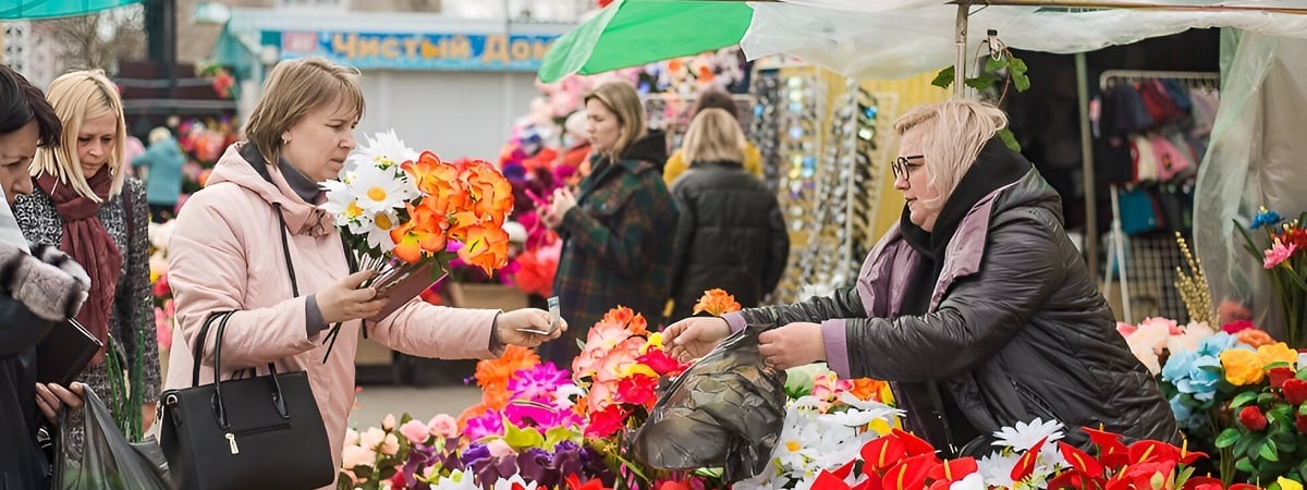 Штраф до 4000 рублей. В налоговой рассказали, кому из белорусов нельзя торговать искусственными цветам — Полезно