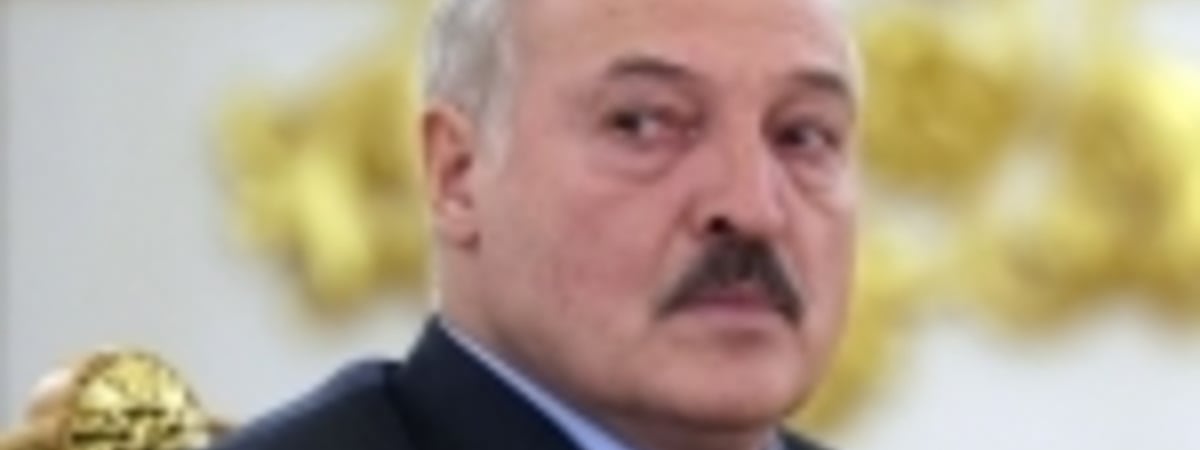 Лукашенко посылает Западу сигналы, но сдвигов нет. Какой шаг будет следующим?