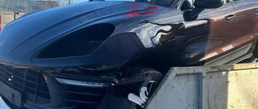 История с выкинутым на помойку Porsche оказалась постановкой? Подробности