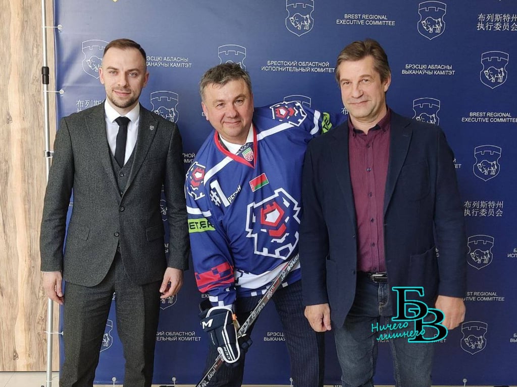Юрий Шулейко встретился с игроками хоккейного клуба «Брест»