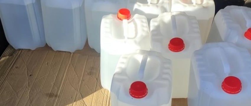 Белорусские таможенники пресекли контрабандную поставку спирта из России