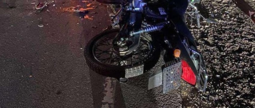 В Столинском районе парень с девушкой на мотоцикле врезались в Mercedes