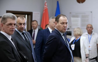 Головченко создал группу по «оптимизации» очередей на жилье в Беларуси. Что хотят изменить? — Официально