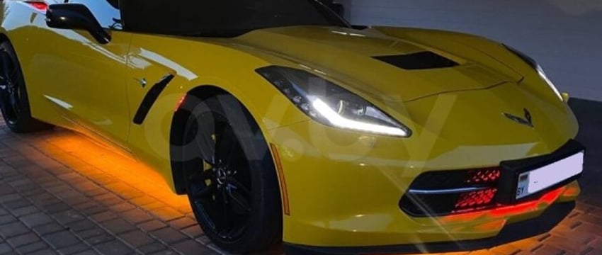 Больше 6 литров под капотом. Сколько просят в Беларуси за легендарный Chevrolet Corvette?