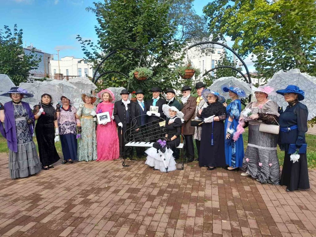 Арт-объект «Рояль Рахманинова» появился в Городском саду Бреста