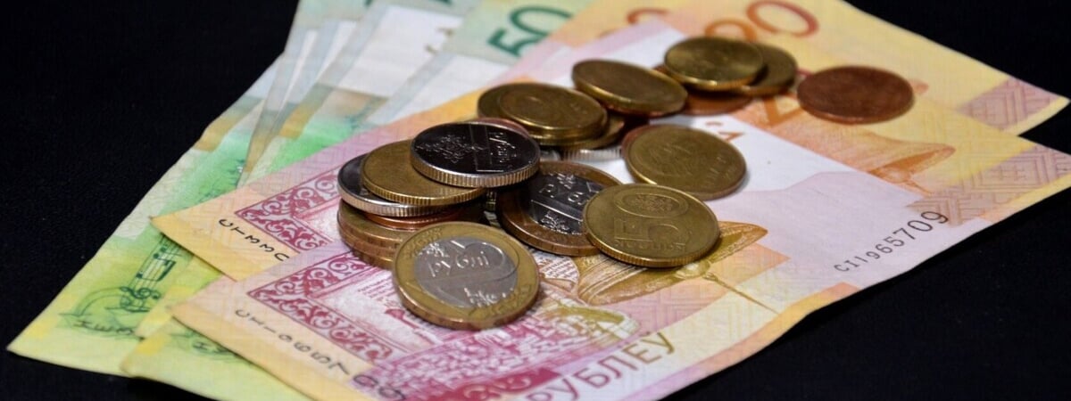 Зарплата — 8500 рублей. Белорусам предложили работу без высшего образования. Но есть нюанс