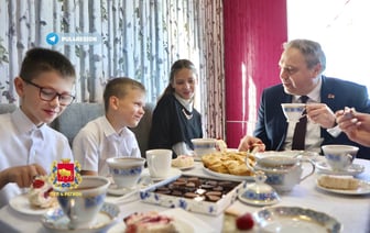 Владимир Караник побывал в гостях у лучшей семьи Беларуси