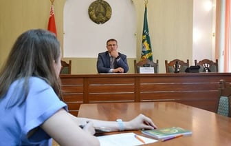 "Была проведена хорошая работа". В Гомеле на прием к депутату никто не пришел и не позвонил
