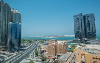 Огромные камни раздавили несколько автомобилей на трассе — жуткое видео из Перу