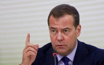 Медведев потребовал отказаться от переговоров в пользу полного разгрома Украины