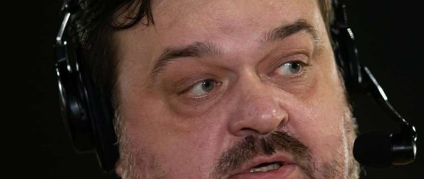Умер известный спортивный комментатор Василий Уткин
