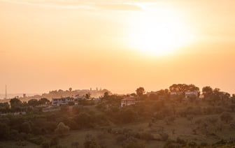 При обстреле села в Купянском районе погибли двое мирных жителей, еще двое — ранены
