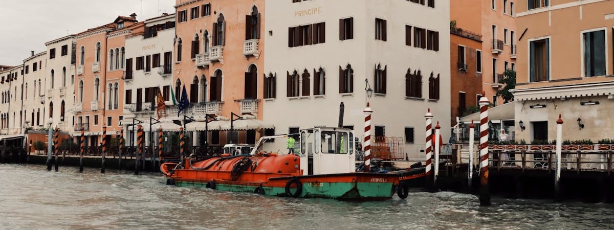 Рестораны, гостиницы и кафе стран Балтии будут протестовать против высоких налогов