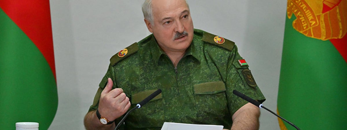 Лукашенко: Беларуси необходимо готовиться к войне
