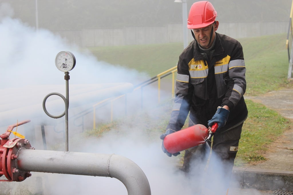 Спасатели в Бресте провели учения на складе нефтепродуктов