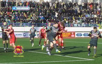 Одной ногой в полуфинале — футболисты «Немана» разгромили «Минск» в первом матче сезона