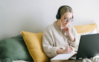 Беларусскі містэр Біст: неабычныя чаевыя для барысты ў Слуцку