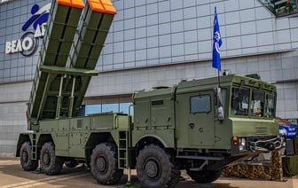 «Катюшу» и «Плонез» из искусственного газона установят в Орше