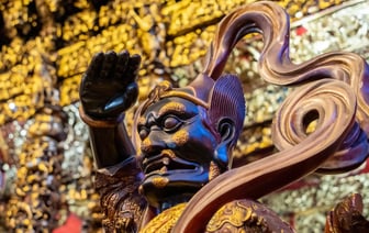 65‑летняя беларуска перечислила мошенникам 15 тысяч рублей; она поверила рекламе с фейковым Азарёнком