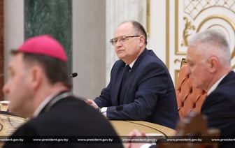 Лукашенко предложил создать «центры притяжения» для верующих разных конфессий в Беларуси