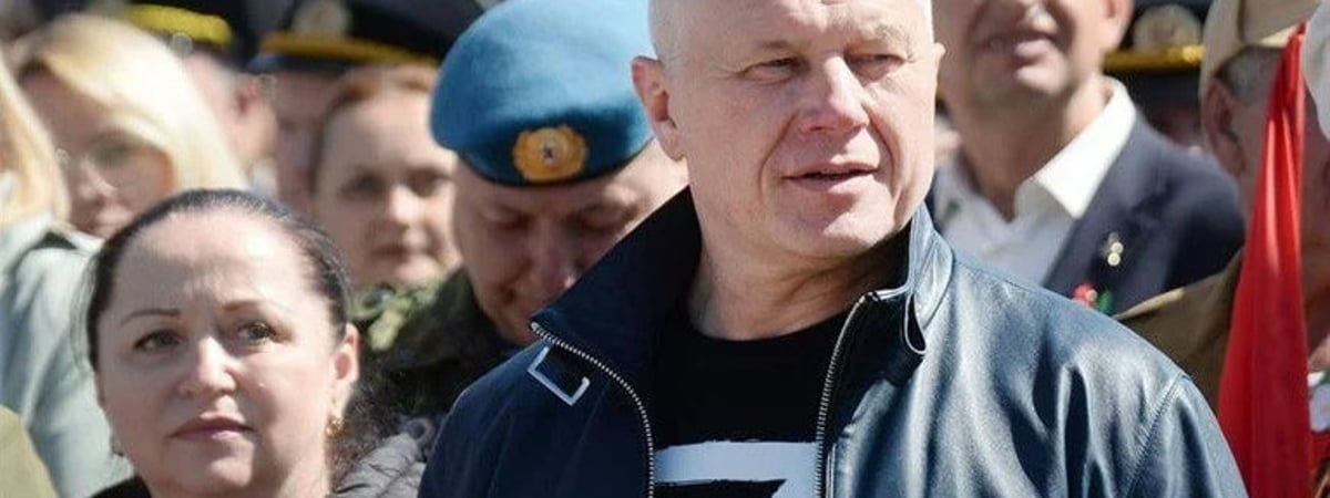 Новицкий посетил Брестскую крепость в символической майке