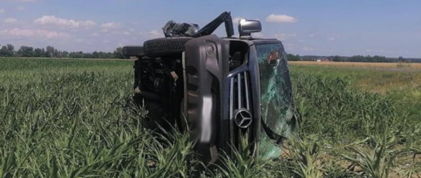 Возле Бреста в ДТП пострадала женщина и 6 ее детей