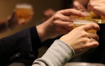 Как алкоголь влияет на работу кишечника – первые исследования