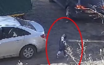 «Не заметил ребенка, так как искал парковочное место». В СК раскрыли подробности дела о наезде на 3-летнего мальчика