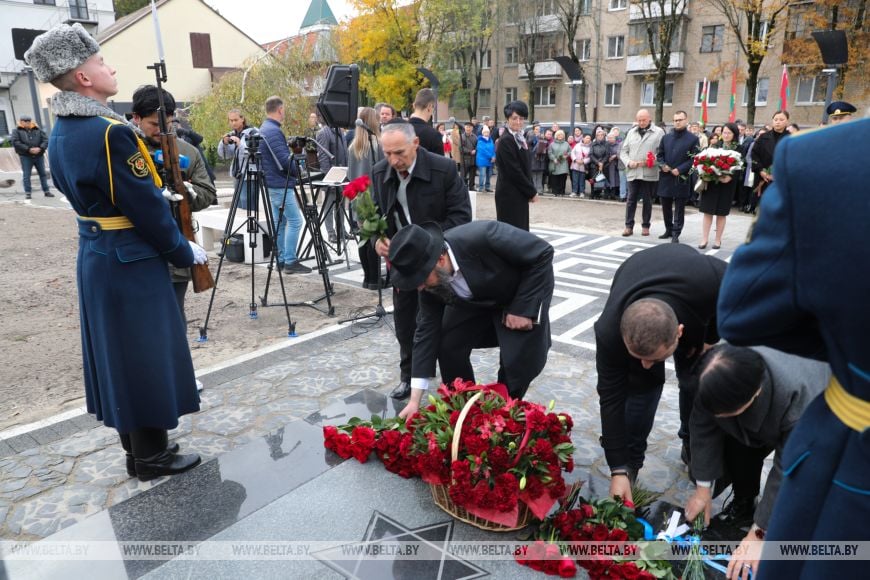 Обновленную мемориальную зону в память о жертвах брестского гетто открыли в Бресте