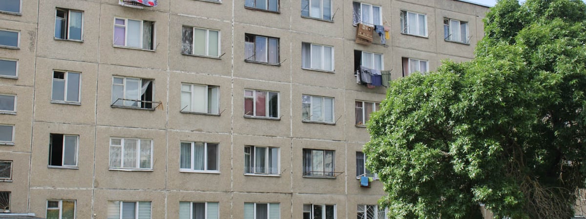 В Гродно на торги выставили сразу три квартиры с жильцами — сколько они стоят