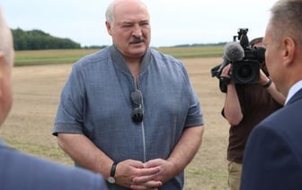 Лукашенко совершает рабочую поездку в Петриковский район Гомельской области