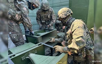 Южная Корея возобновила Громкоговорящее Вещание после того, Как Северная Корея запустила Мусорные шары