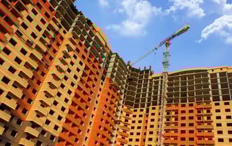 Чиновники назвали цену «льготного» квадрата жилья в Беларуси в 2025 году. Почему «фактическая» выше на 500-600 рублей?